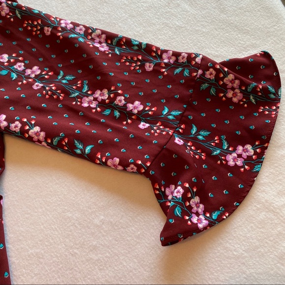 Old Navy Floral Blouse - Picture 3 of 5